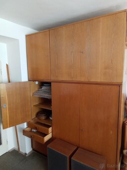 Šatní skříň trojdílná, s nástavcem - 2