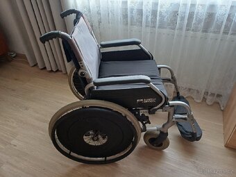 Invalidní křeslo - 2