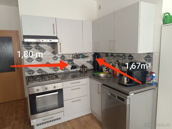 Světle šedá kuchyňská linka bez spotřebičů, jako NOVÁ - 2