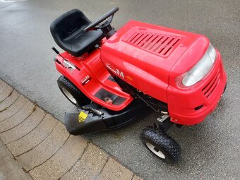 Prodám zahradní traktor MTD Racing - 2