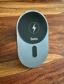 Bezdrátová MagSafe nabíječka / držák do auta - Hoco - 2