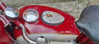 Jawa 250 pérák - 2