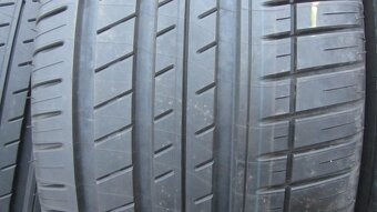 Letní pneu 275/40/19 Michelin - 2