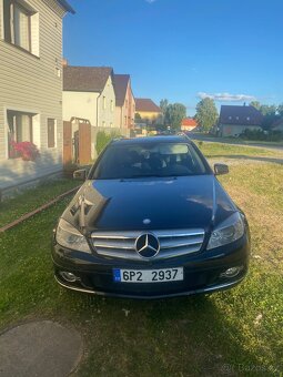 Mercedes Benz třídy C kombi 2,2 125kw AVANTGARDE - 2