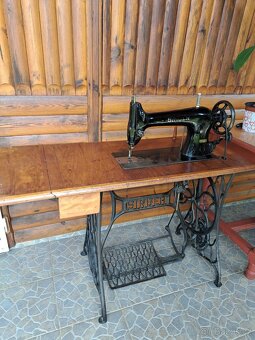 Šicí stroj Singer - starožitnost - 2