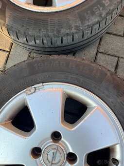 Kola Opel astra G - 2