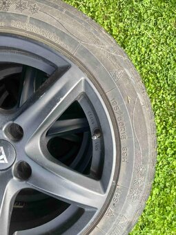 kola na Peugeot 2008 + pneu zimní. - 2