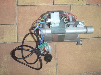 Motor s regulací 220V - 360 W / 0 až 11500 otáček - 2