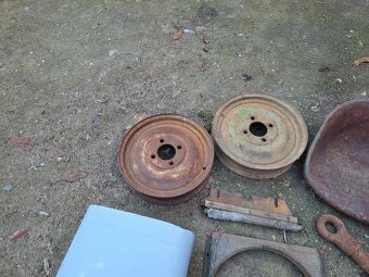 Nabízím dily na Zetor 25 A K - 2