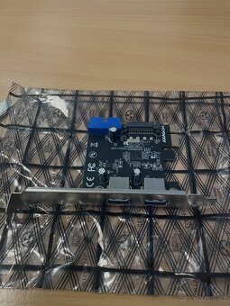 PCI express rozšiřující karta s USB 5Gbps - 2