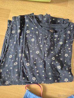 Balík věcí na holku 146-152 - 2