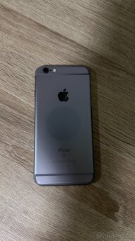 Apple iPhone 6s 32 GB Vesmírně šedá - 2