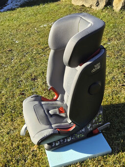 Britax Römer Advansafix IV R - 2