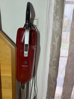 Tyčový vysavač Miele S 163 - 2