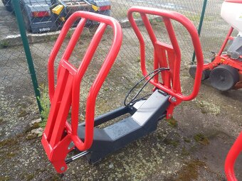 kleště na kulaté balíky - 2