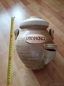 Keramická dóza na utopence. - 2