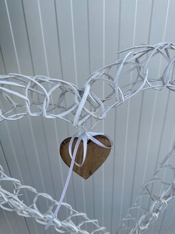 Kovové srdce na stojanu (dekorace) - 2