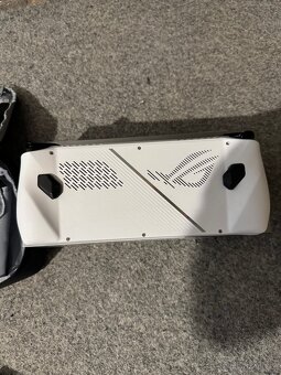 Rog Ally Z1 Extreme - 2