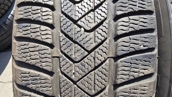Zimní pneu 225/55/17 Pirelli - 2