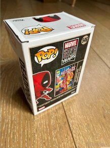 Funko Pop 546 Marvel 80th Deadpool Nové - 2