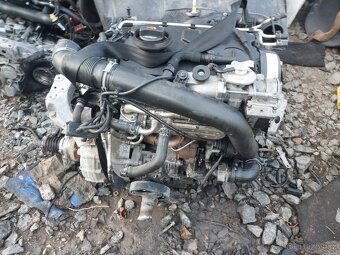 Motor 1.9tdi bxe 77kw kompletní - 2