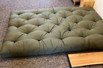 Futon - 2