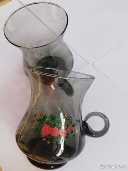 Skleněné kouřové hrnečky-jahůdky - 2