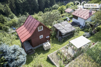 Prodej chaty 16 m2 v zahradkářské kolonii Vsetín,... - 2