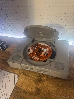 PlayStation 1 - 2