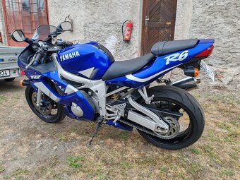 Yamaha R6 - 2