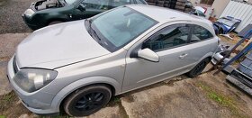 Opel Astra GTC - 2