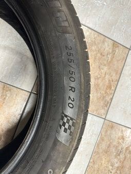 255/50 R20 - 2