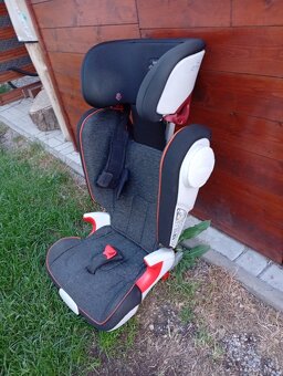 Dětská autosedačka Britax Romer 16 - 36 kg - 2