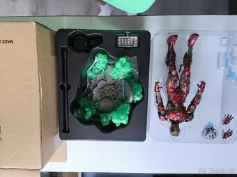 Hot toys - 2