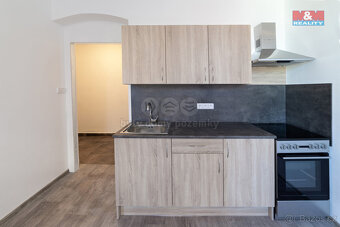 Pronájem bytu 1+1, 42 m², Sokolov, ul. Nádražní - 2