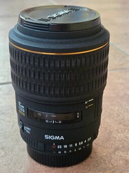 Sigma 105 mm f/2,8 D EX Macro pro Nikon - 2