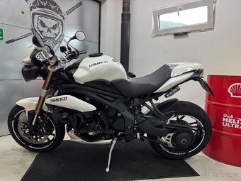 Triumph speed triple 1050 - 2