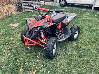 elektro čtyřkolka HECHT - 2