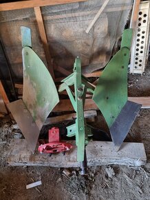 Pluh jednoradliční obracák - 2