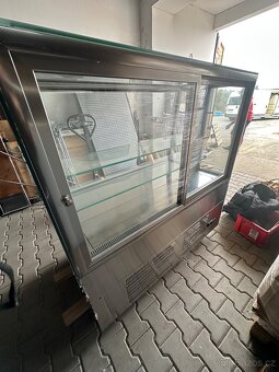 Chladící vitrína NOVá osvětlená - 2