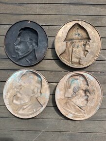 Plaketa, reliéf 1895, slévárna bratři Čermákové Hořovice - 2