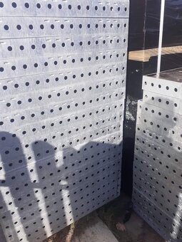 Prodám nové stěnové bednění - 2