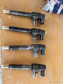 Vstřikovače na VV LT 46, motor 2,8 brazilec - 2