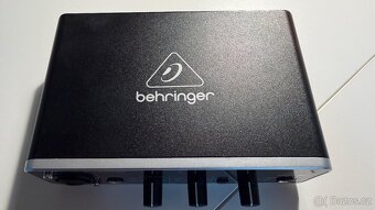 Behringer UMC22 U-Phoria USB zvuková karta - 2