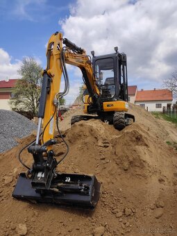 Prodám pásové rypadlo (nové) - 2