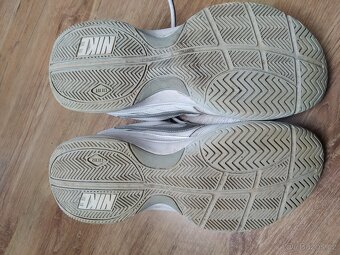 Tenisky zn. Nike +++vel 40,5+++ - 2