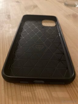 Pouzdro na iPhone 11 Pro Max - 2