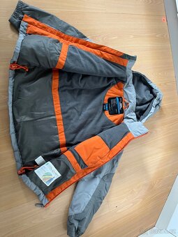 Zimní bundy vel.6-8let. - 2