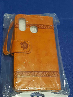 Kožený obal na Samsung A40 se vzorem - 2