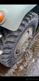 Pneu 8,25-20 na V3S - 2